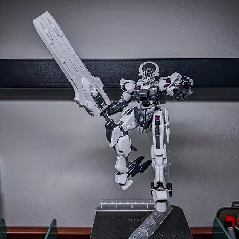 HG 1/144 Schwarzette The Witch - Model Kit Lancelot reseña y precio